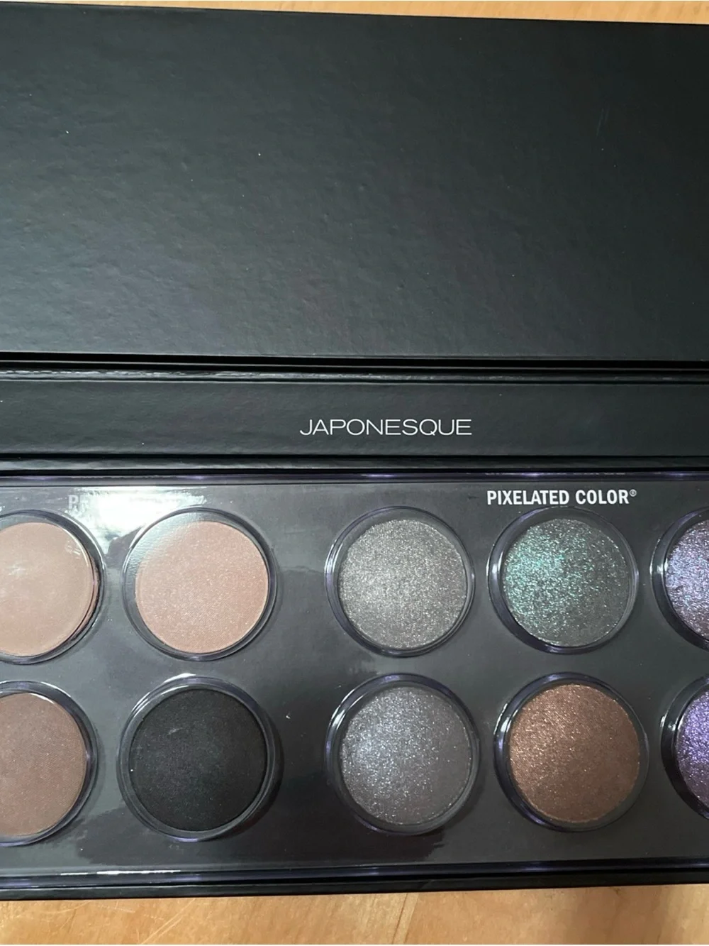 Japonesque Pixelated Color Eye Shadow Palette